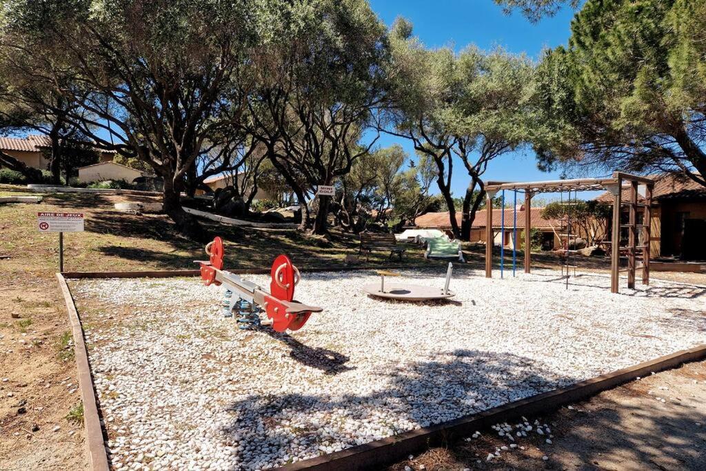 Mini Villa 69 - Piscine Chauffee セラ・ディ・フェロ エクステリア 写真
