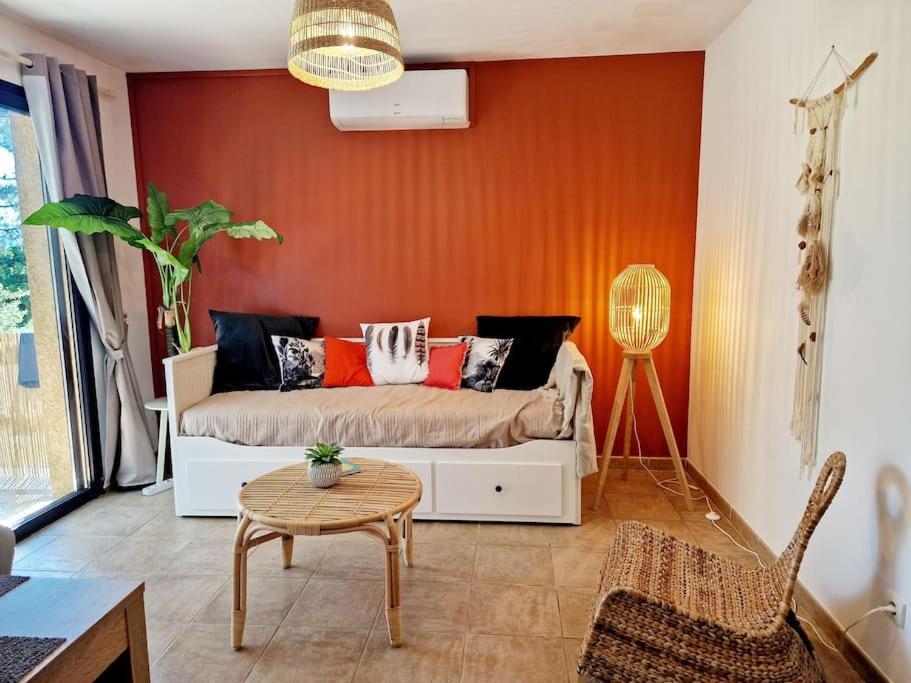 Mini Villa 69 - Piscine Chauffee セラ・ディ・フェロ エクステリア 写真
